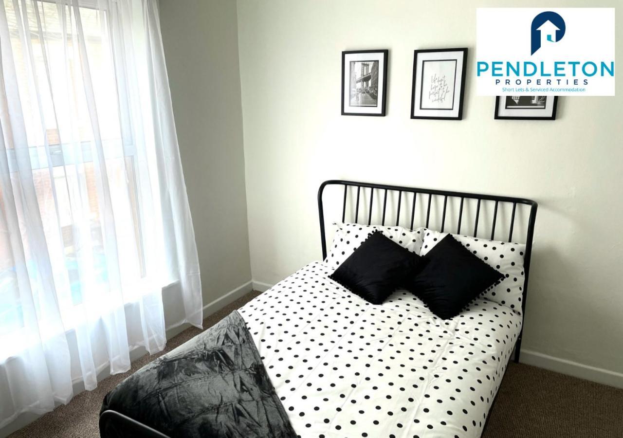 Modern 3 Bed House With Free Parking And Wi-Fi Βίλα Πρέστον Εξωτερικό φωτογραφία