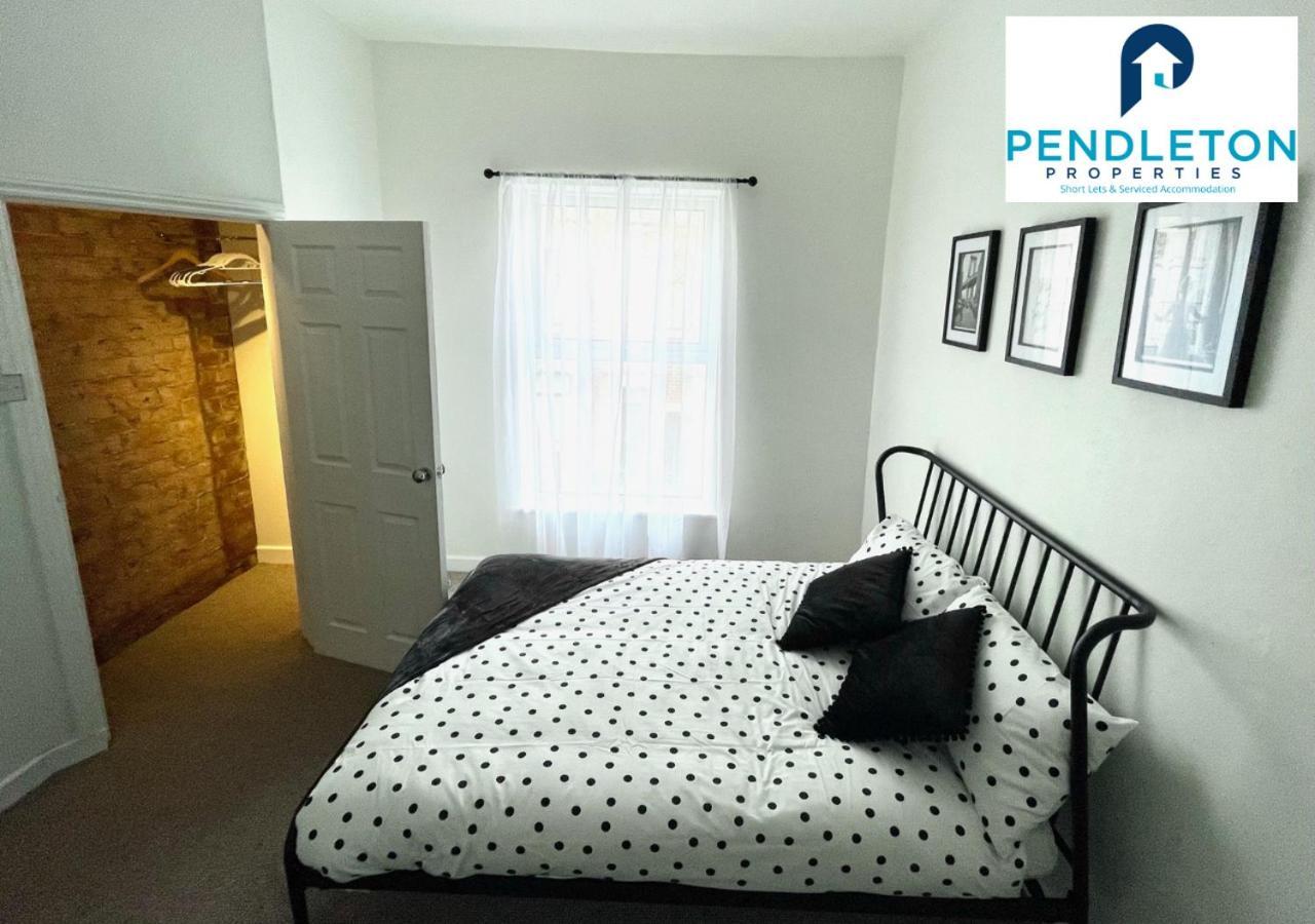 Modern 3 Bed House With Free Parking And Wi-Fi Βίλα Πρέστον Εξωτερικό φωτογραφία